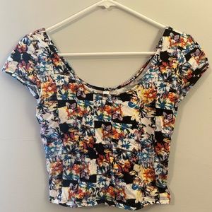Xhilaration Floral Women's Crop Top - Small - Multi-color